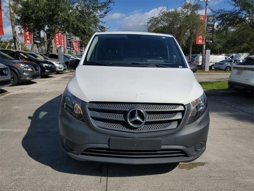 2021 Mercedes-Benz Metris Base