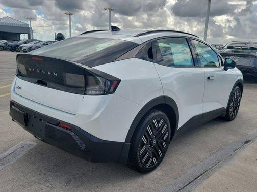 2026 Nissan Leaf PLAT+