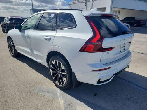 Crystal White 2026 Volvo XC60 B5 Plus