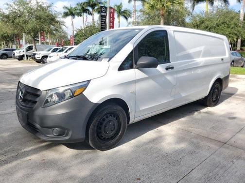 2020 Mercedes-Benz Metris Base