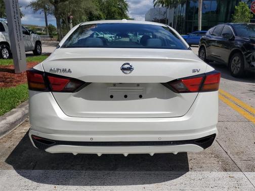 2021 Nissan Altima 2.5 SV