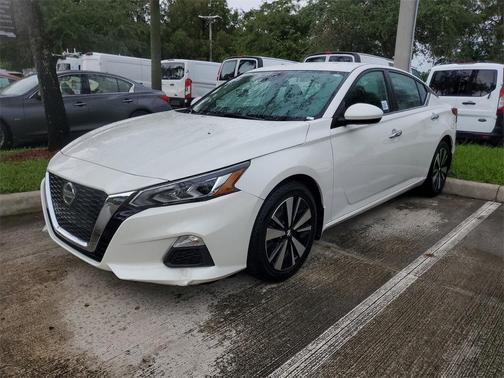 2021 Nissan Altima 2.5 SV