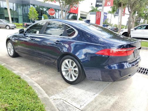 2018 Jaguar XF 25t Premium