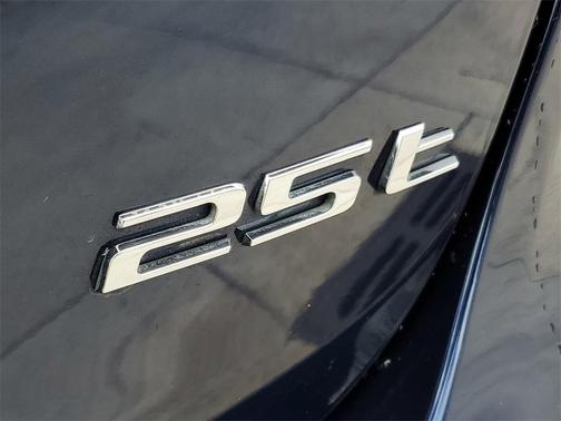 2018 Jaguar XF 25t Premium