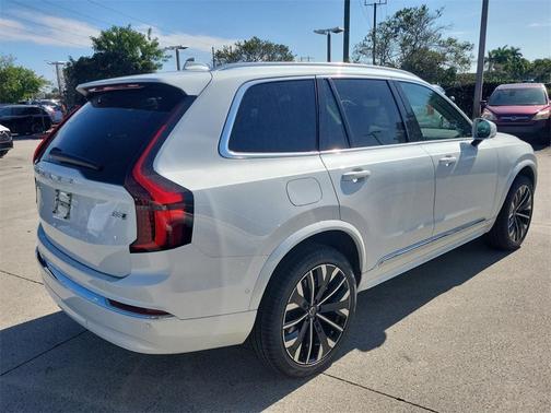 2026 Volvo XC90 B5 Plus 7-Seater