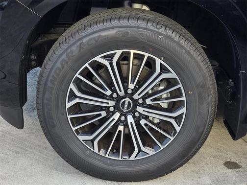 2025 Nissan Armada Platinum