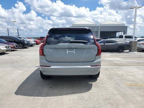 2026 Volvo XC90 B6 Ultra 7-Seater