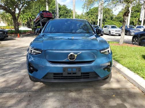 2023 Volvo C40 Recharge Pure Electric Twin Plus
