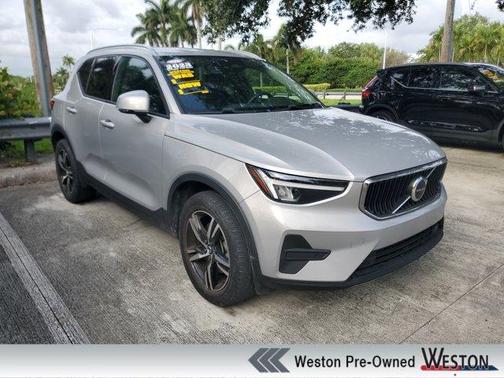 Silver 2023 Volvo XC40 B4 Core