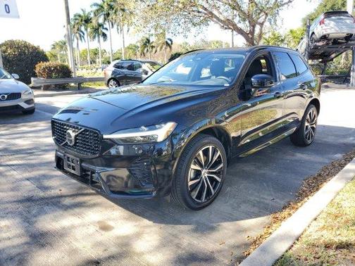 2025 Volvo XC60 B5 Plus