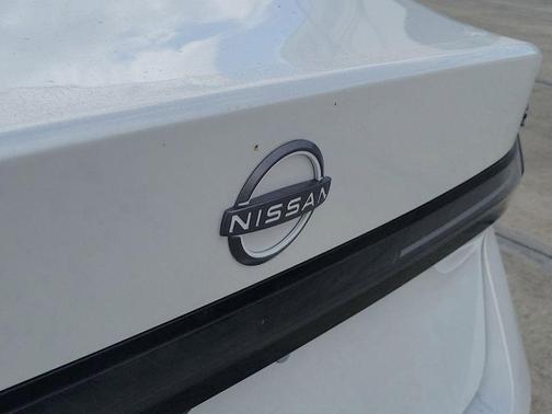 Aspen White 2026 Nissan Sentra SL