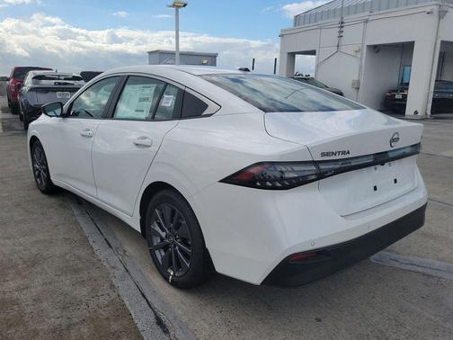 Aspen White 2026 Nissan Sentra SL