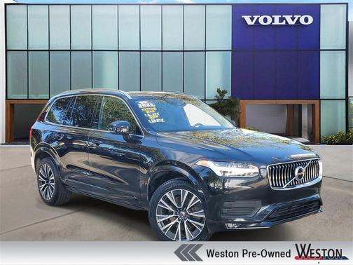 2022 Volvo XC90 T5 Momentum 7 Passenger
