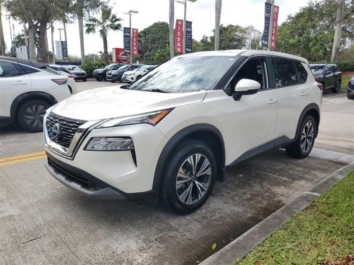 2022 Nissan Rogue SV