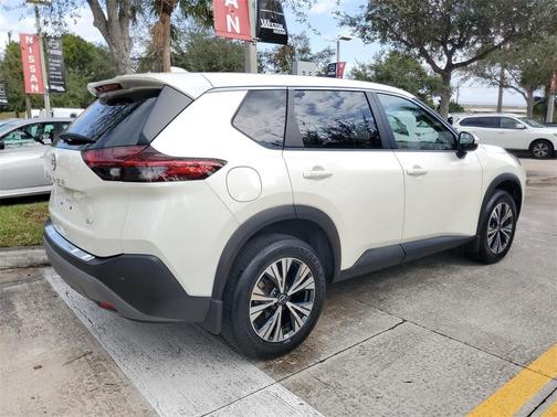 2022 Nissan Rogue SV