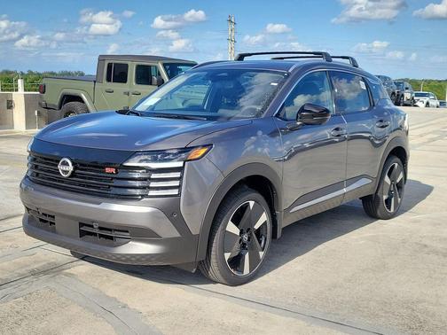 Gun Metallic 2026 Nissan Kicks SR