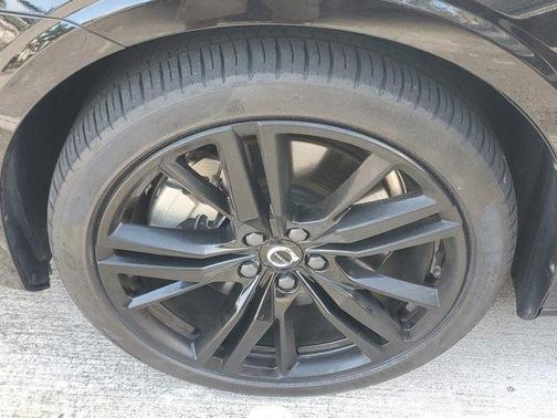 2024 Volvo S60 Recharge Plug-In Hybrid T8 Plus Black Edition