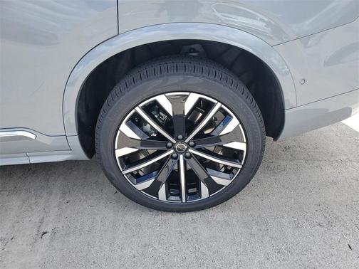 2026 Volvo XC90 B6 Ultra 7-Seater