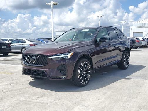 2026 Volvo XC60 B5 Ultra