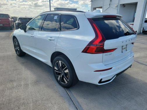 2026 Volvo XC60 Plug-In Hybrid T8 Core