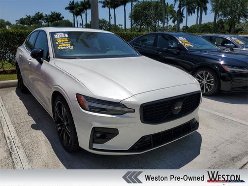2024 Volvo S60 B5 Plus Black Edition