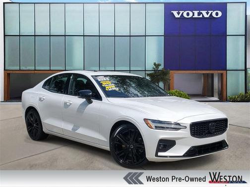 2024 Volvo S60 B5 Plus Black Edition