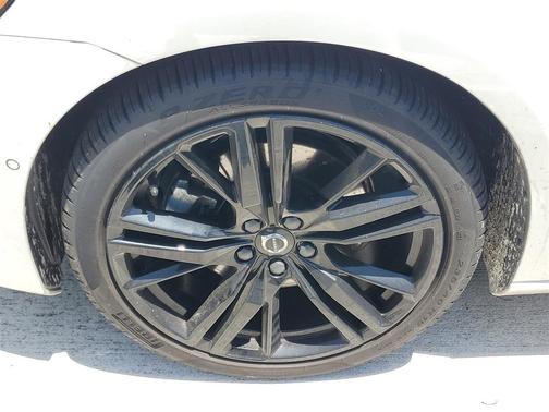 2024 Volvo S60 B5 Plus Black Edition