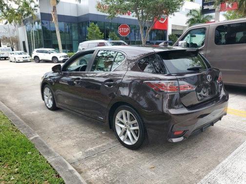 Pearl 2016 Lexus CT 200h Base