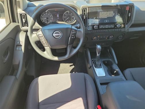 2025 Nissan Frontier S