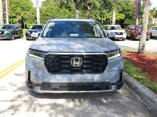 2023 Honda Pilot Touring