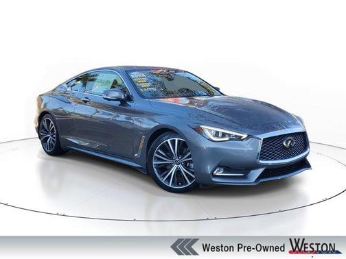 2022 INFINITI Q60 LUXE