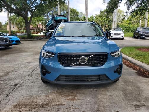 Fjord Blue Metallic 2023 Volvo XC40 B5 Plus Dark Theme