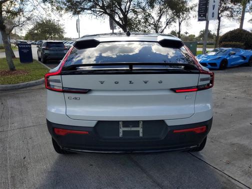 2023 Volvo C40 Recharge Pure Electric Twin Plus