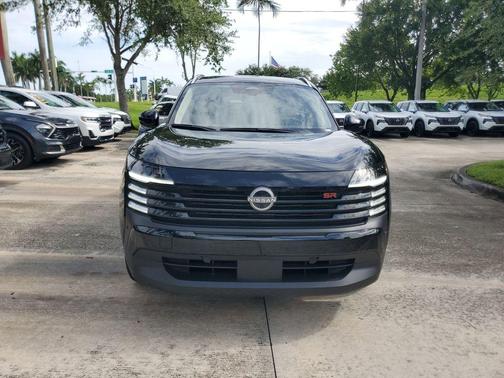 Super Black 2025 Nissan Kicks SR