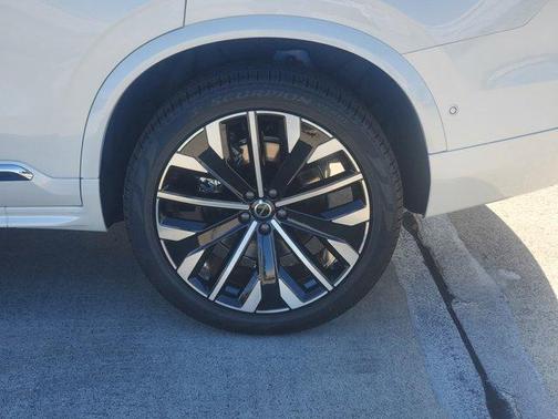 2026 Volvo XC90 B6 Ultra 7-Seater
