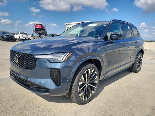 2026 Volvo XC90 B6 Ultra Dark Theme 7-Seater