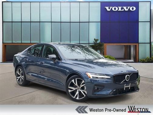 2025 Volvo S60 B5 Plus