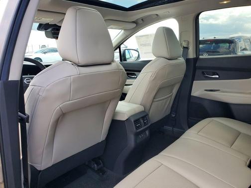 Everest White P 2026 Nissan Murano SL