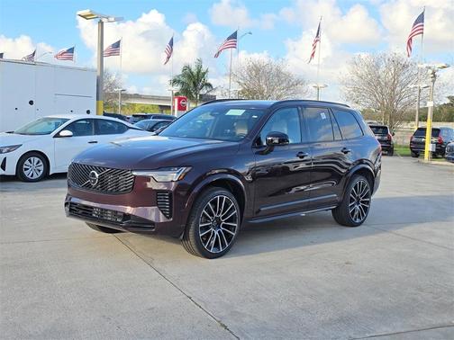 2026 Volvo XC90 B6 Ultra Dark Theme 7-Seater