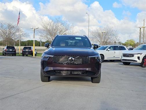 2026 Volvo XC90 B6 Ultra Dark Theme 7-Seater