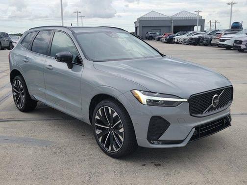 Gray Metallic 2026 Volvo XC60 B5 Ultra