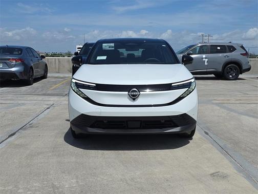 White / Black 2026 Nissan Leaf SV+