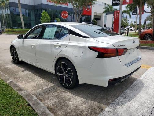 2023 Nissan Altima 2.5 SR