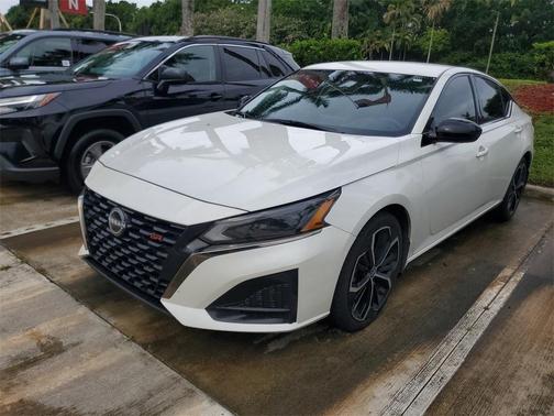 2023 Nissan Altima 2.5 SR