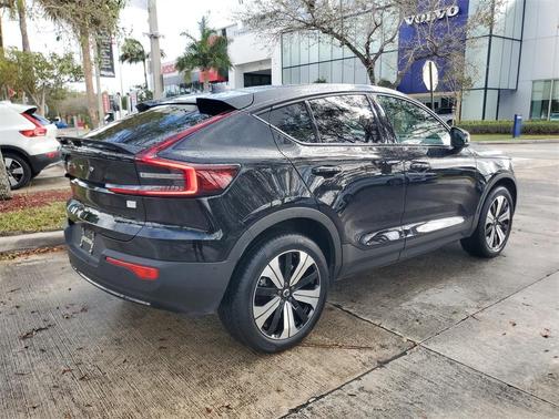2023 Volvo C40 Recharge Pure Electric Twin Plus