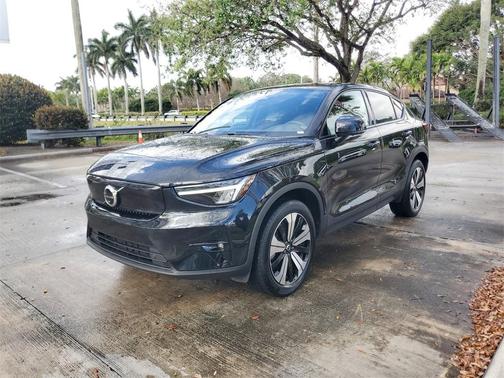 2023 Volvo C40 Recharge Pure Electric Twin Plus