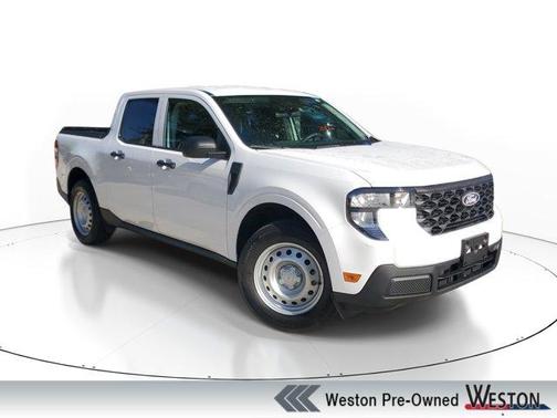Oxford White 2025 Ford Maverick XL