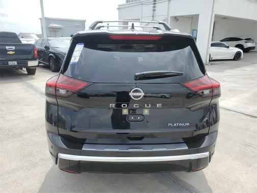 2025 Nissan Rogue Platinum