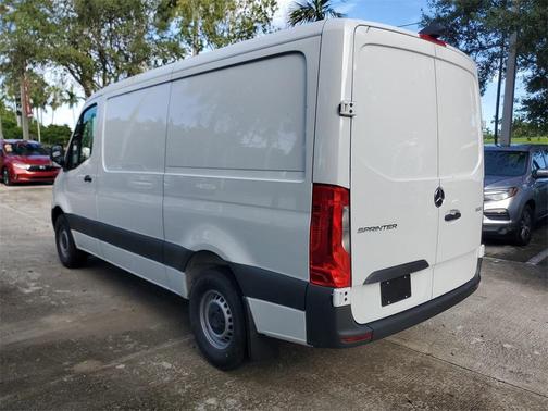 2025 Mercedes-Benz Sprinter 2500 144 WB