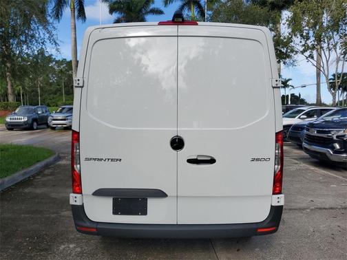 2025 Mercedes-Benz Sprinter 2500 144 WB